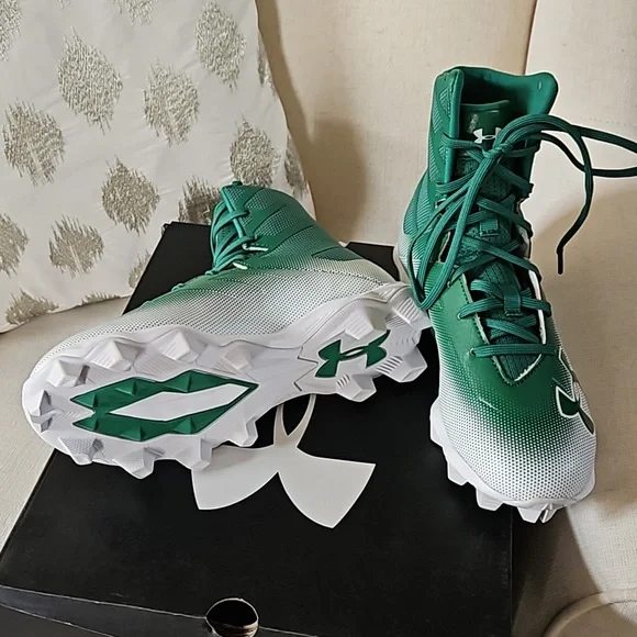 Under Armour football cleats - Picture 3 of 3